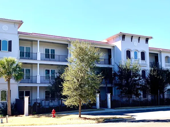227 Fort King George Dr #B, Darien, GA 31305