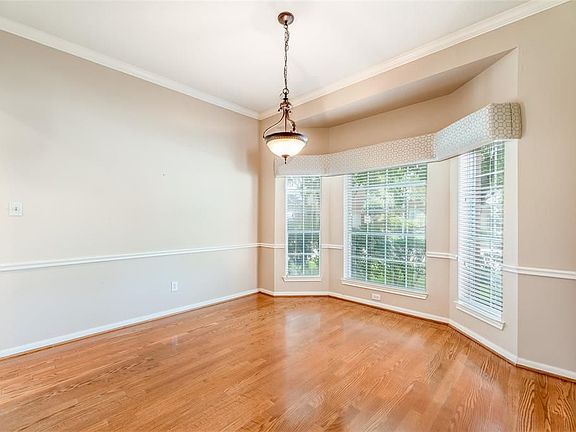 4th image of 23502 Peacock Gap Ln