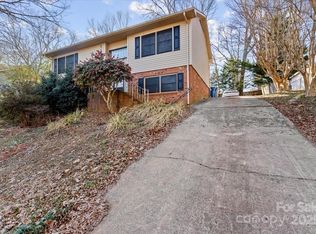 10404 Landon St, Charlotte, NC 28215