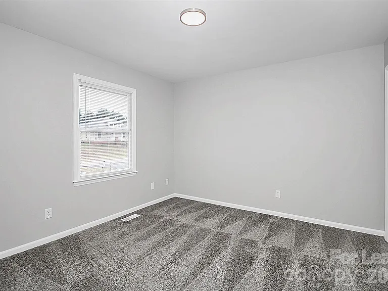 1219 Anderson St — Photo 14