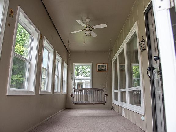 4th image of 1716 S Irvington Dr