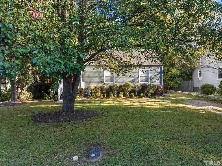 705 Tyler Rd — Photo 30