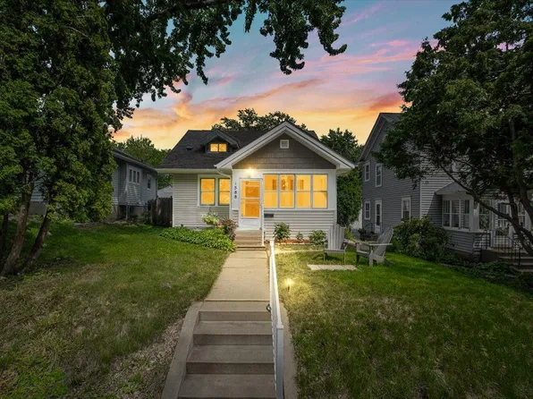 1388 Simpson St, Saint Paul, MN 55108