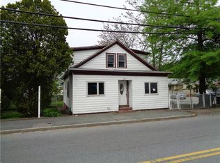 951 Douglas Ave, Providence, RI 02908