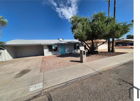 3 bed, 1260 sqft, $1,900 — Photo 2