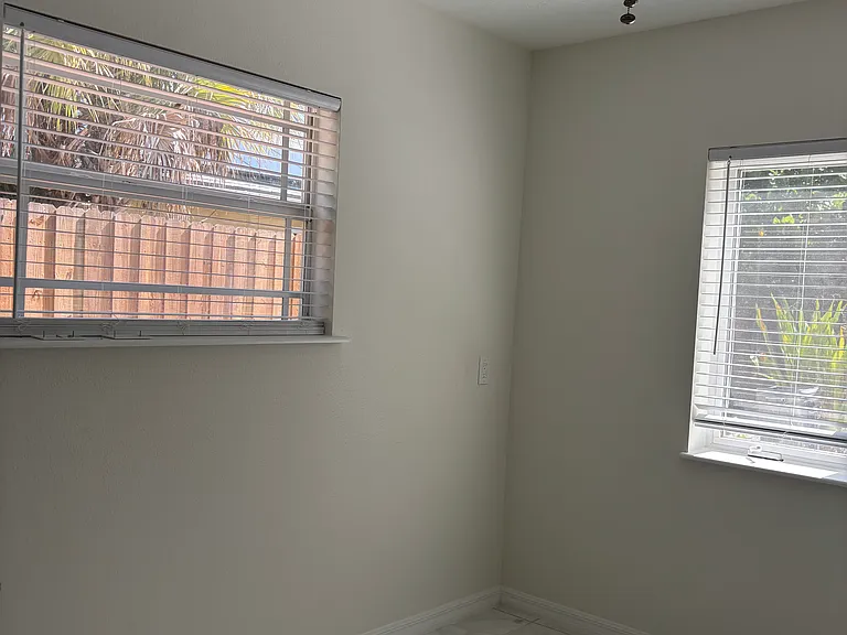 bedroom /home office 2