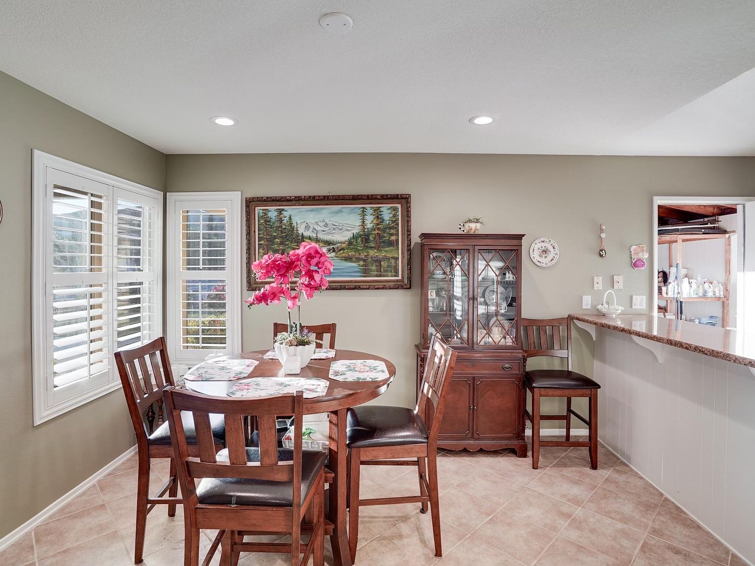 594 W Santa Paula St, Santa Paula, CA 93060 Zillow