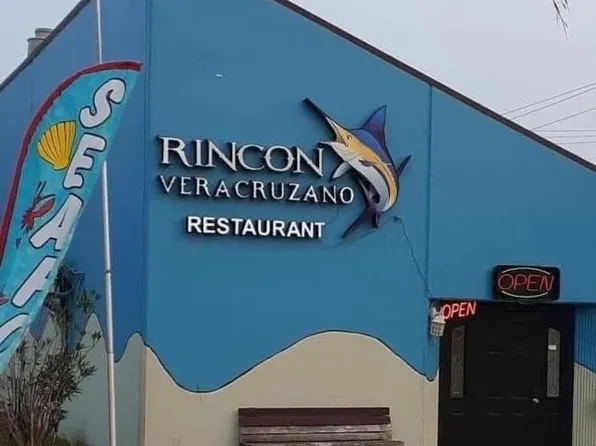 202 E Queen Isabella Blvd, Pt Isabel, TX 78578