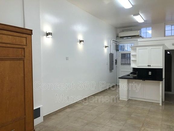 5th image of 410 E 7th St
