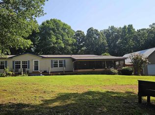 190 Meredith Lake Rd, Townville, SC 29689