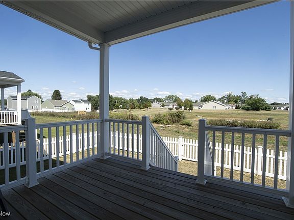 5th image of 3047 McIntosh Dr NE
