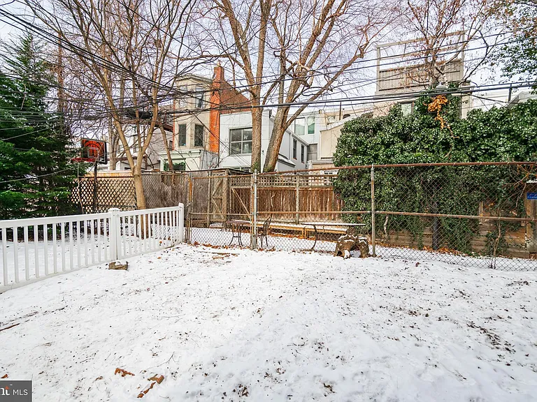 2123 Spring Garden St #1R — Photo 9