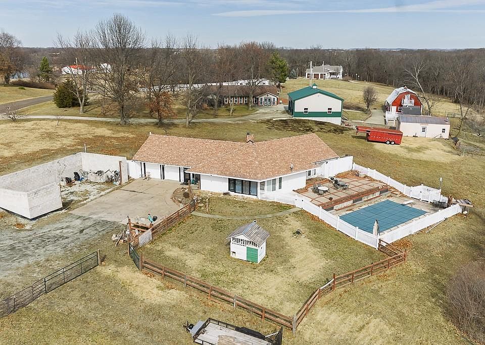 1st image of 33248 199th St