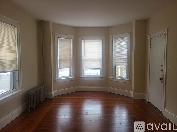 3rd image of 516 Western Ave #1R