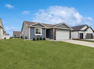 1320 Locust St, Waukee, IA 50263