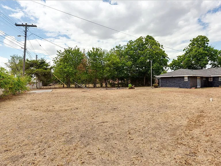3308 NW Atlanta Ave — Photo 33