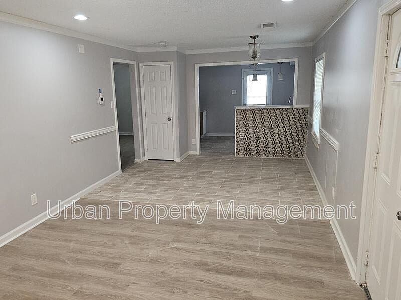 1st image of 1724 Norfolk St