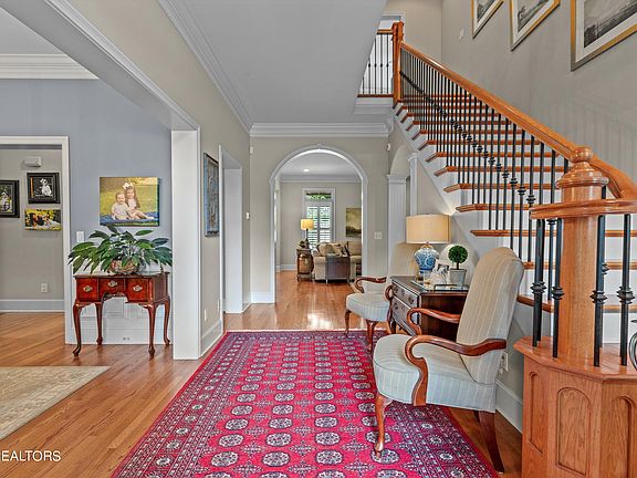 3rd image of 12220 Cotswold Ln