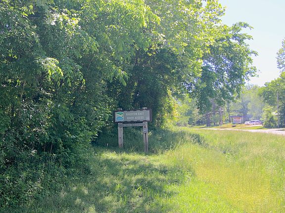 3rd image of 810 County Road 152