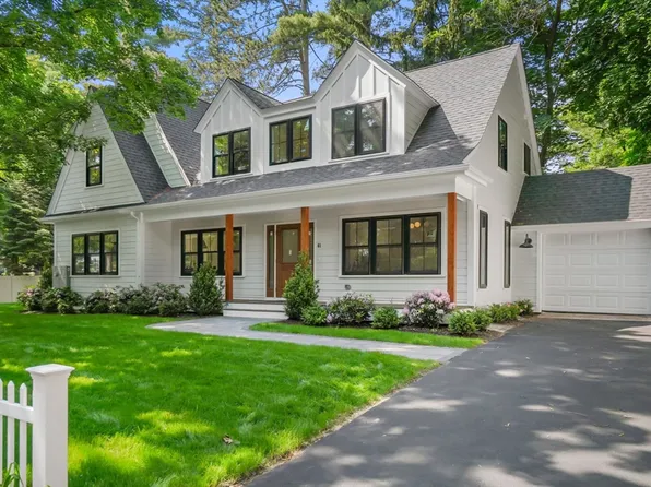 61 Beechwood Rd, Wellesley, MA 02482