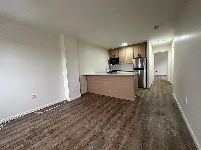 2501 E Ann St #2F — Photo 6