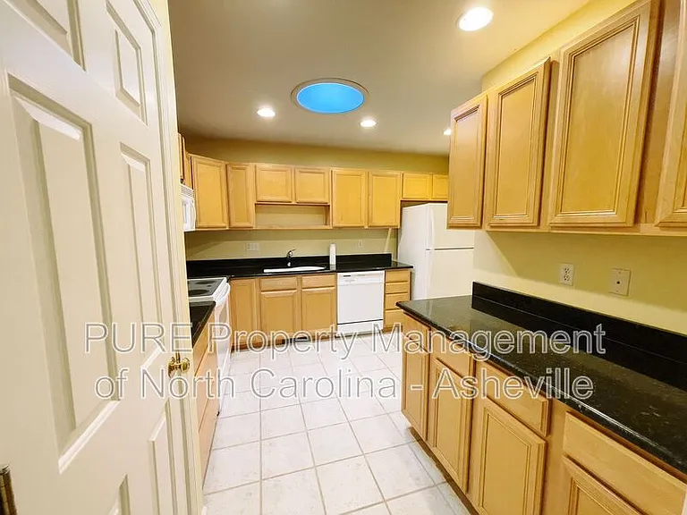 15 Spring Village Ln — Photo 7