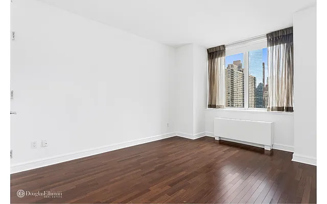 Rented by Douglas Elliman | media 4