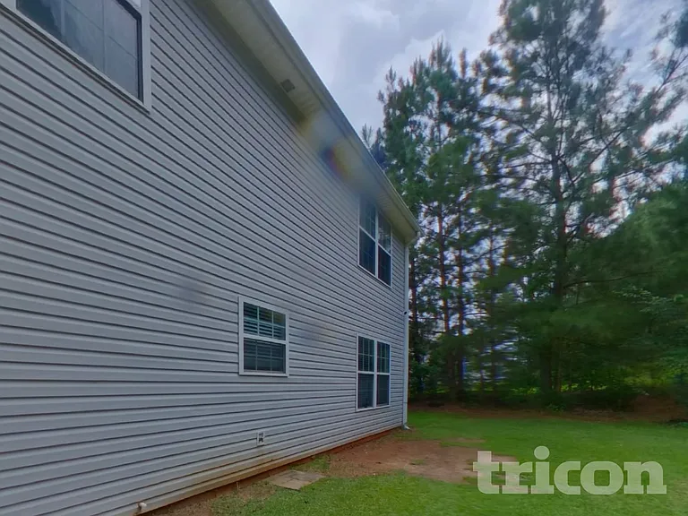 315 Avonlea Dr — Photo 23