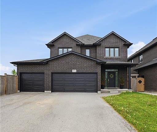 2nd image of 374 Viger Dr