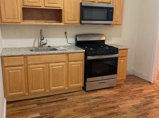 225 S 10th St #1, Newark, NJ 07107