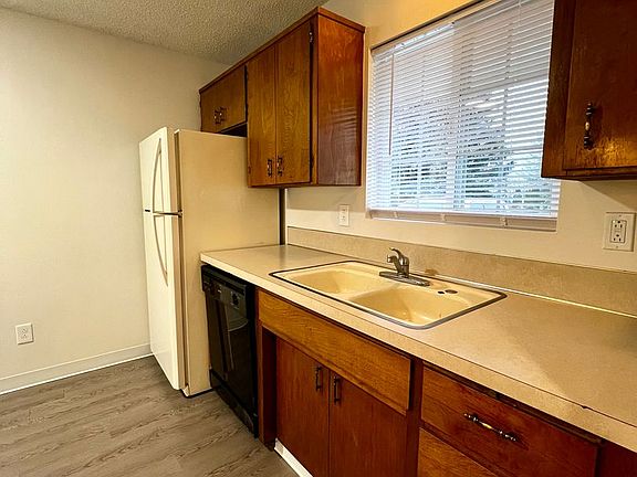5th image of 301 Santa Roza Dr #A