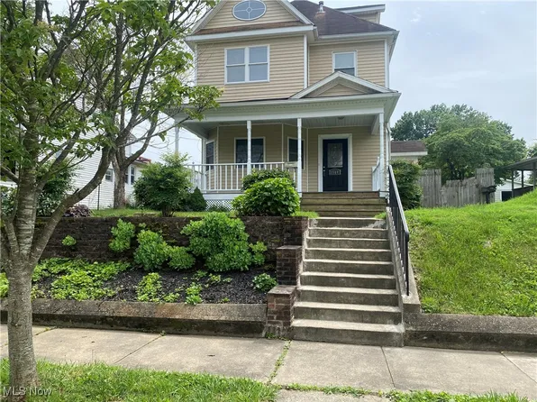 1504 20th St, Vienna, WV 26101