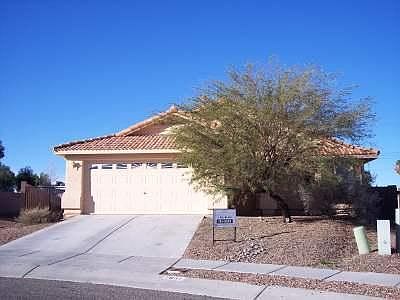1st image of 831 N Silverleaf Oak Pl E