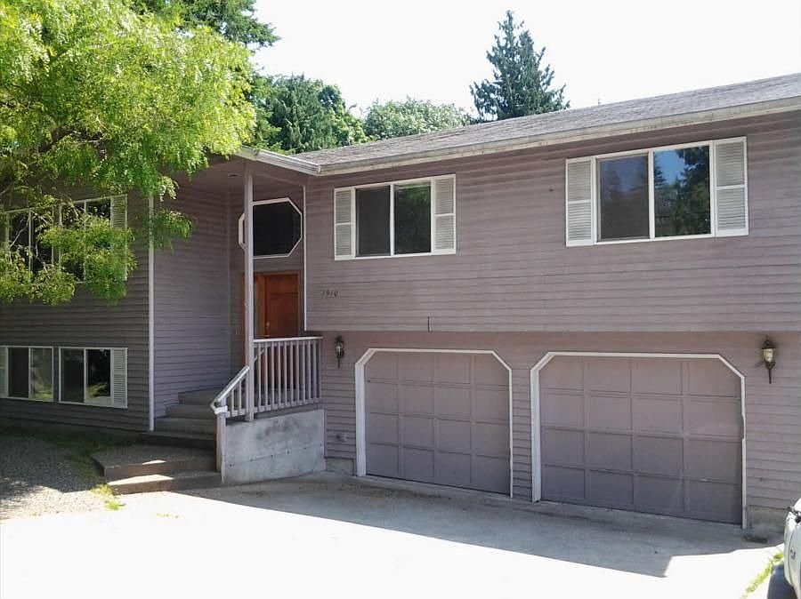 1st image of 3910 188th St SW