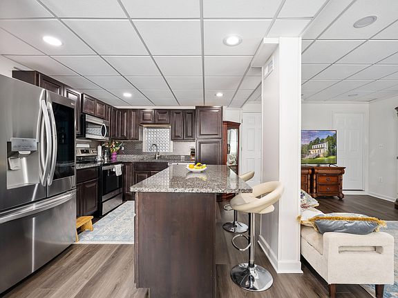 Kitchen and living