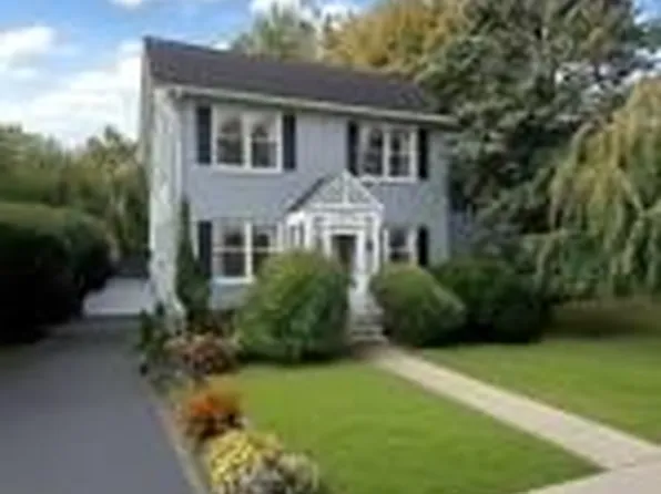 12 Winding Way, West Orange, NJ 07052