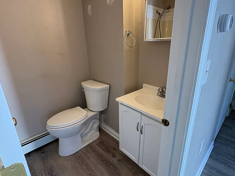 7 Grove St #2 — Photo 3