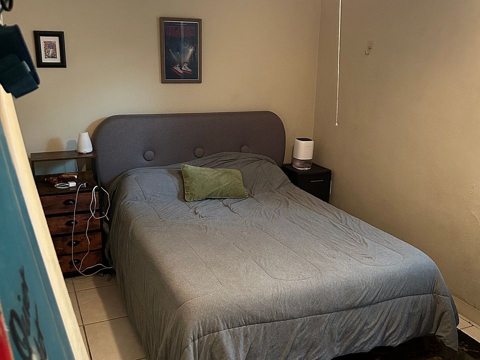 2nd image of 932 Mead Ave