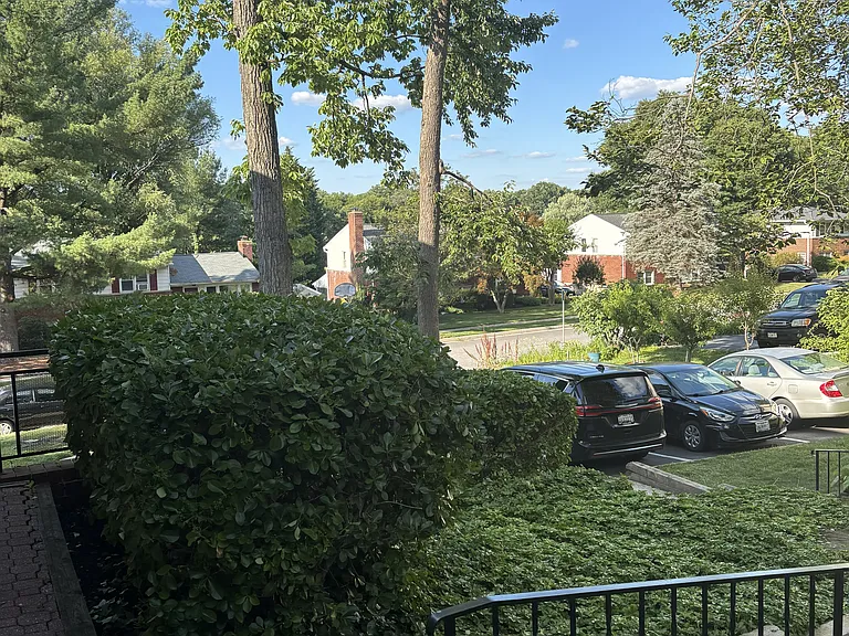 505 Epsom Rd #1D — Photo 13
