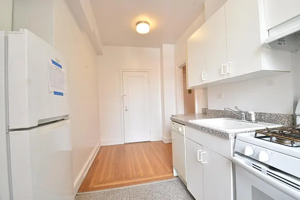 Rented by (Legacy) NY Quality Living Uptown | media 11