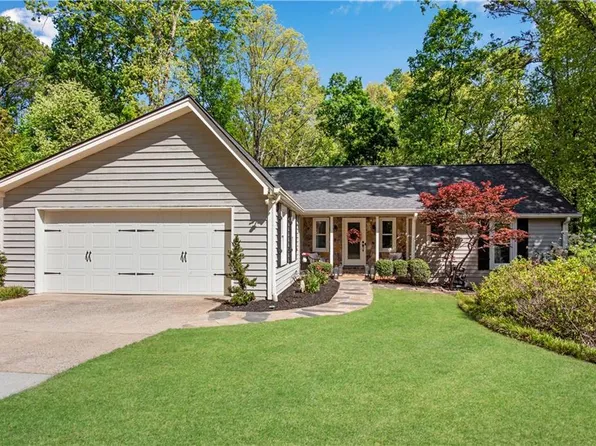 120 Boxelder Ln, Roswell, GA 30076