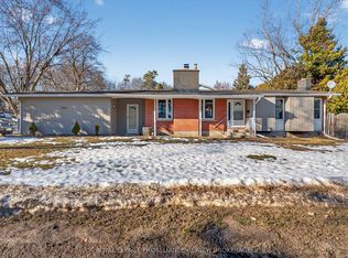 784 Safari Dr, Kingston, ON K7M 6Z5