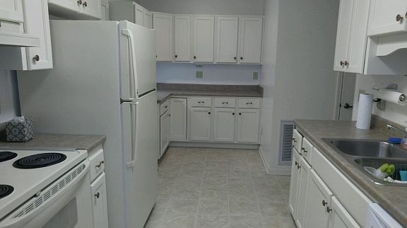3rd image of 515C Pilgrim Ct