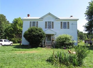 6422 White Oak Rd, Wilsons, VA 23894