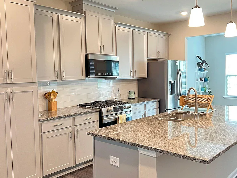 322 Commons Ave — Photo 9