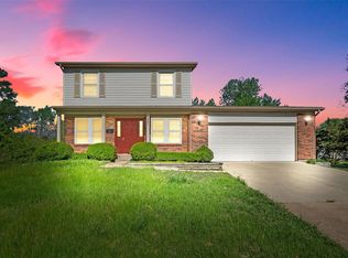 2351 Bramble Ln, Florissant, MO 63033
