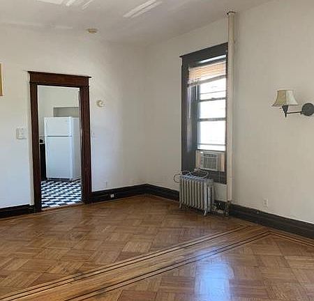 5th image of 212 Prospect Park W APT 1