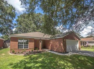 5012 Patterson Ln, Pace, FL 32571