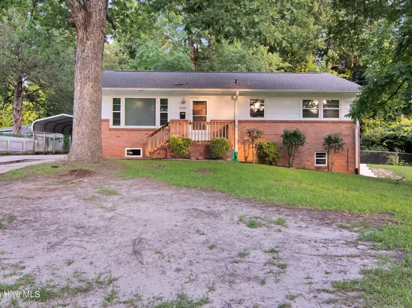 300 Long Acres Dr, Jacksonville, NC 28546
