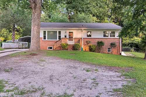 300 Long Acres Dr Photo 1